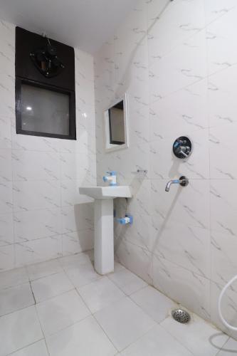 Hotel Hari International - Noida Sector 11