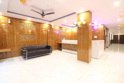 Hotel Hari International - Noida Sector 11