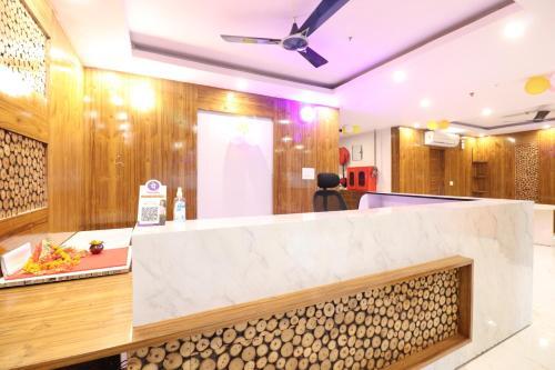 Hotel Hari International - Noida Sector 11