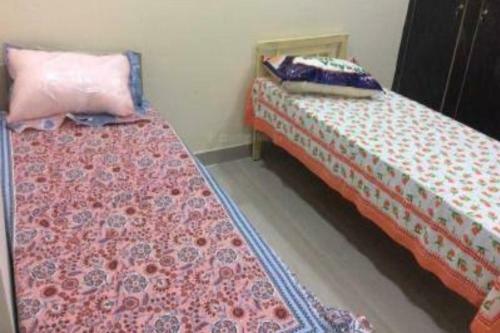 Hotel Pop 84329 Shree Laxmi Home's