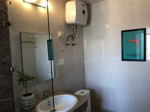 Gulmohar Service Apartment