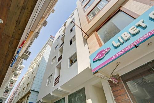 Capital O 84587 Hotel Blessing Regency