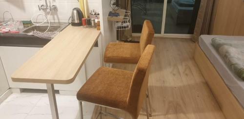 Sapphire Studio Apartments With Wi-fi & Breakfast