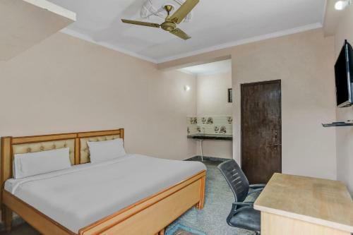 Hotel Capital O 84298 Smg George