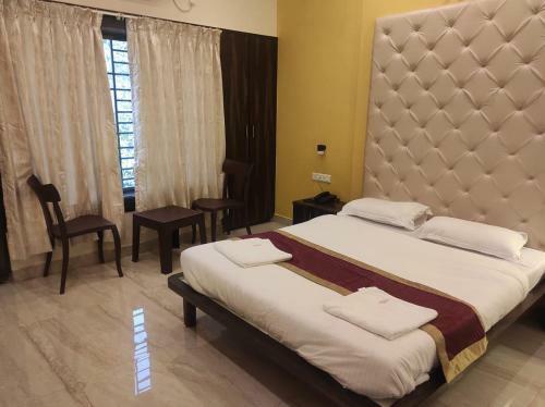 Hotel Deepak Executive, Ganpatipule