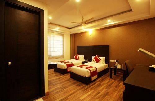 Hotel Rajmahal Inn
