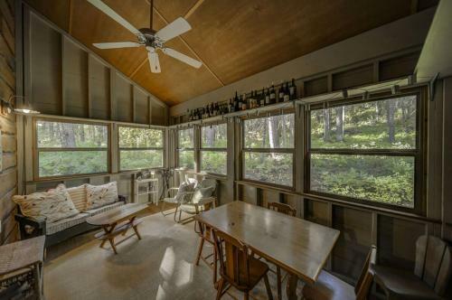 Lark Trail Cabin By Casago Mccall - Donerightmanagement
