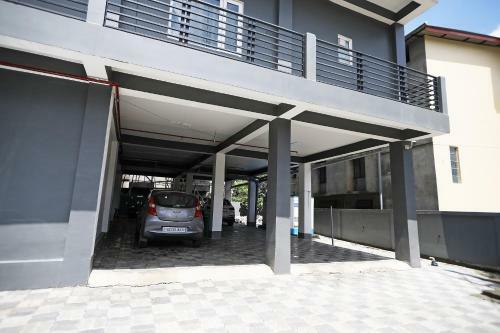 Oyo Townhouse 75420 Hotel Zen Garden