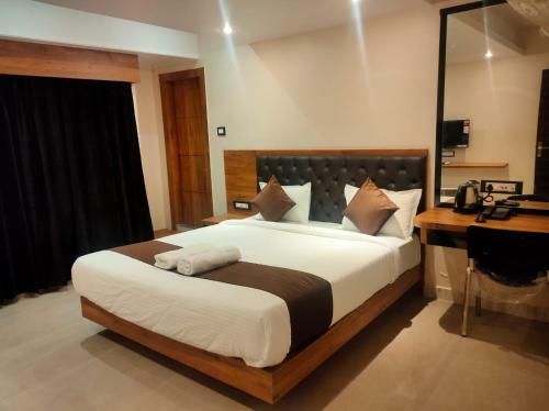 Hotel Aditya Inn
