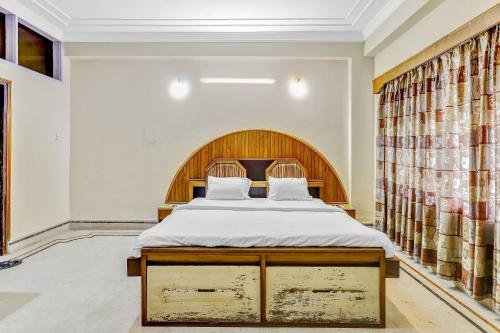 Hotel Collection O 85755 Silver Lining Inn