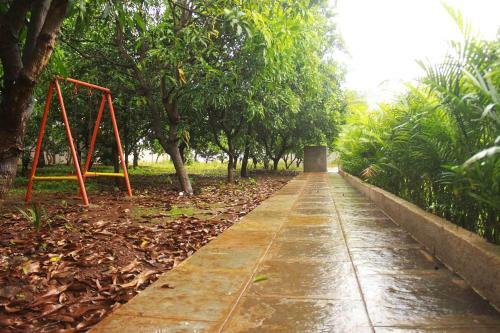 Villa Kd Aamrai Farm 2bhk House