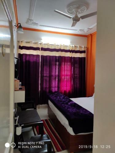 Hostal The Himalayas Guest House