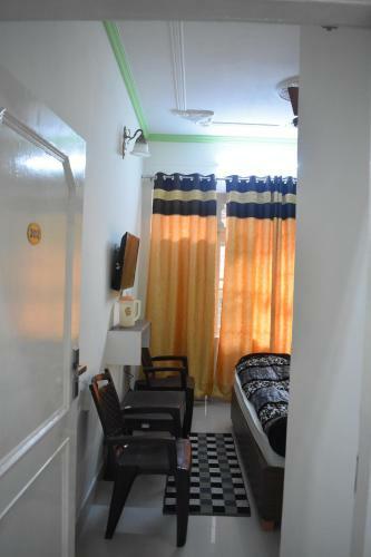 Hostal The Himalayas Guest House