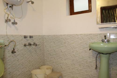 Hotel Nishaad Resorts