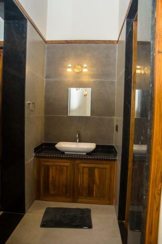 Villa Shiny 2bhk Alibaug
