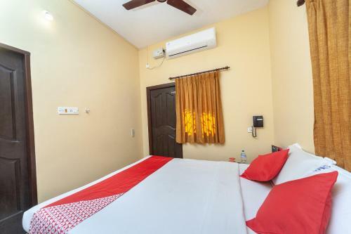 Hotel Oyo Flagship 22670 Castle Apartment