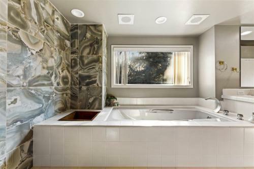 Executive Living Experience Peace And Prestige