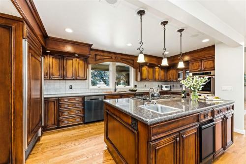 Executive Living Experience Peace And Prestige