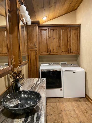 Apartamento Riverfront Retreat - Near Yellowstone