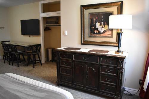 Hotel Silver Horseshoe Inn