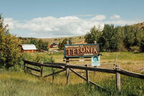 Hotel Teton Peaks Resort