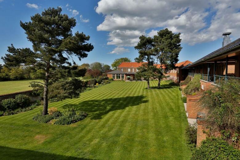 Best Western Plus Knights Hill Hotel & Spa