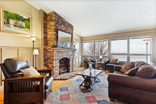 Ponder Point Vacation Home