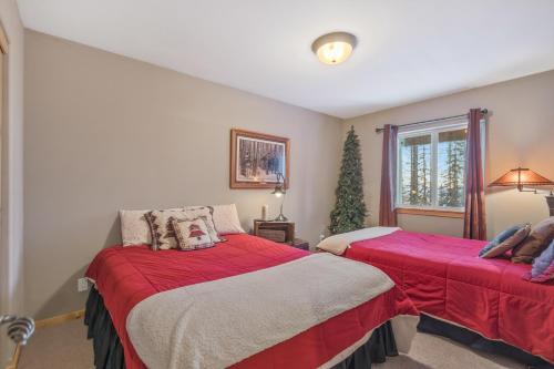 Sitzmark Ski Home