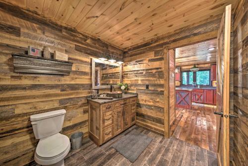 Galena Cabin With Wraparound Porch And Game Room!