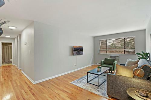 Apartamento Trendy & Tastefully Decorated 2br Apt In Lakeview