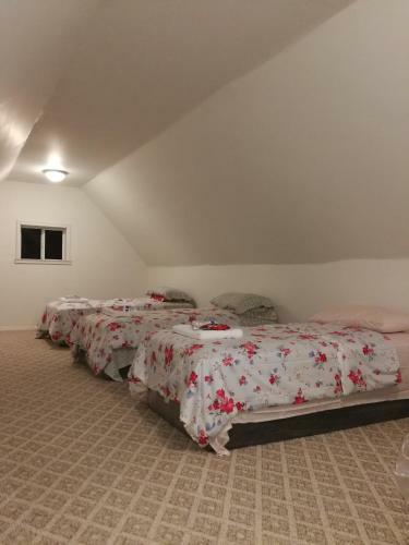 5430 Happy Home-single Private Rooms