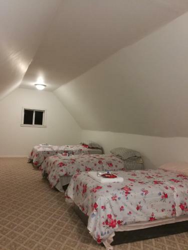 5430 Happy Home-single Private Rooms