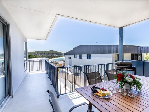 Carinya Retreat Unit 2 16 Tuna Crescent