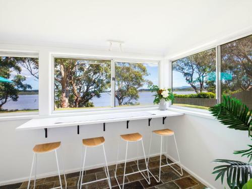 Curleys Outlook I Pet Friendly Waterfront