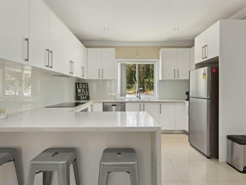 Secluded Cottage Surrounded By Eucalyptus Trees And Native Wildlife