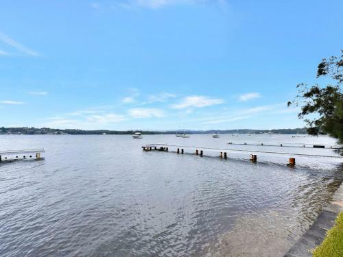 Coal Point Absolute Water Waterfront