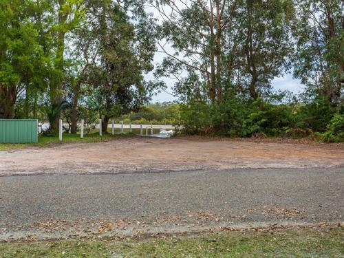 Hanalei - Pet Friendly - Directly Opposite Waterfront