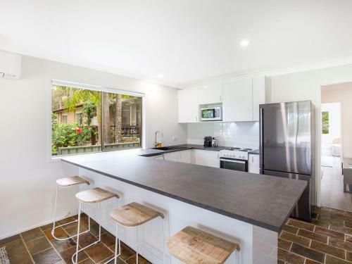 Hanalei - Pet Friendly - Directly Opposite Waterfront