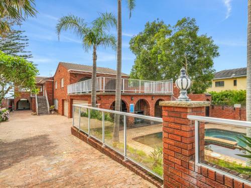 Beachfront Getaway 28 Werrina Pde