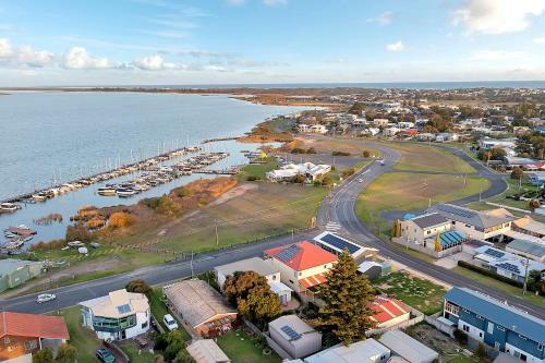 Goolwa Riverfront Retreat 'la Maison Tranquille'