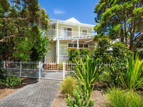 Benton House - Pet Friendly - 1 Min Walk To Beach