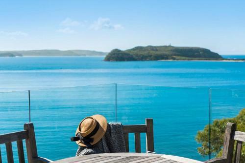 Cape Mackerel Cabin With Magic Palm Beach & Pittwater Views