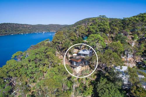 Cape Mackerel Cabin With Magic Palm Beach & Pittwater Views