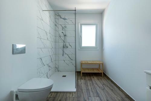 Captivating 4-bed House In Cadaval District-lisbon