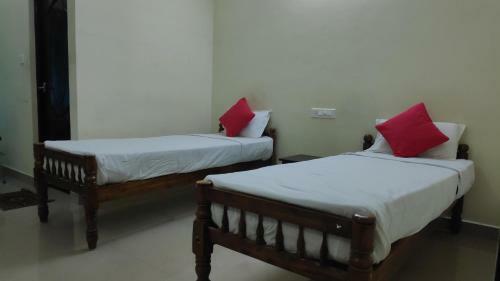 Hotel Panackal Inn
