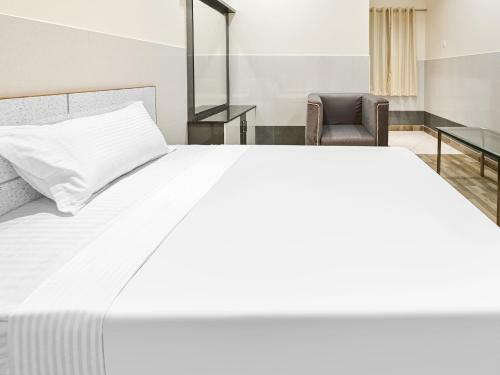 Hotel Oyo 85707 Gv Grand