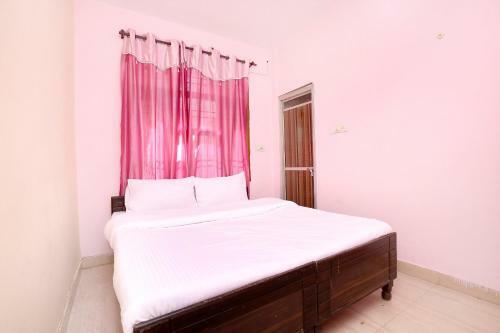 Hotel Spot On 37127 HC Palace