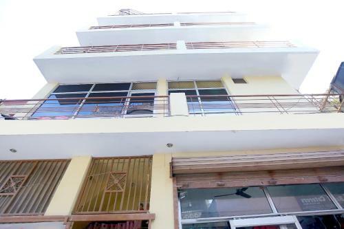 Hotel Spot On 37127 HC Palace