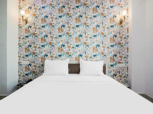Capital O 85354 Hotel Amour