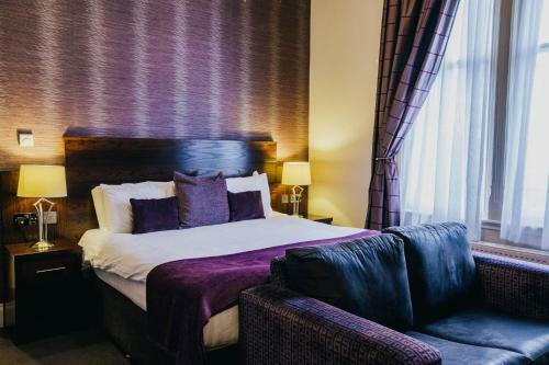 The Duke Of Edinburgh Hotel & Bar